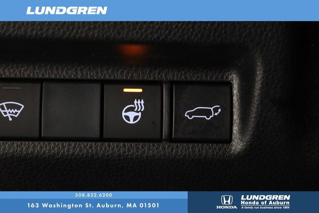 Used 2020 Toyota RAV4 XLE w/ Convenience Package image 29
