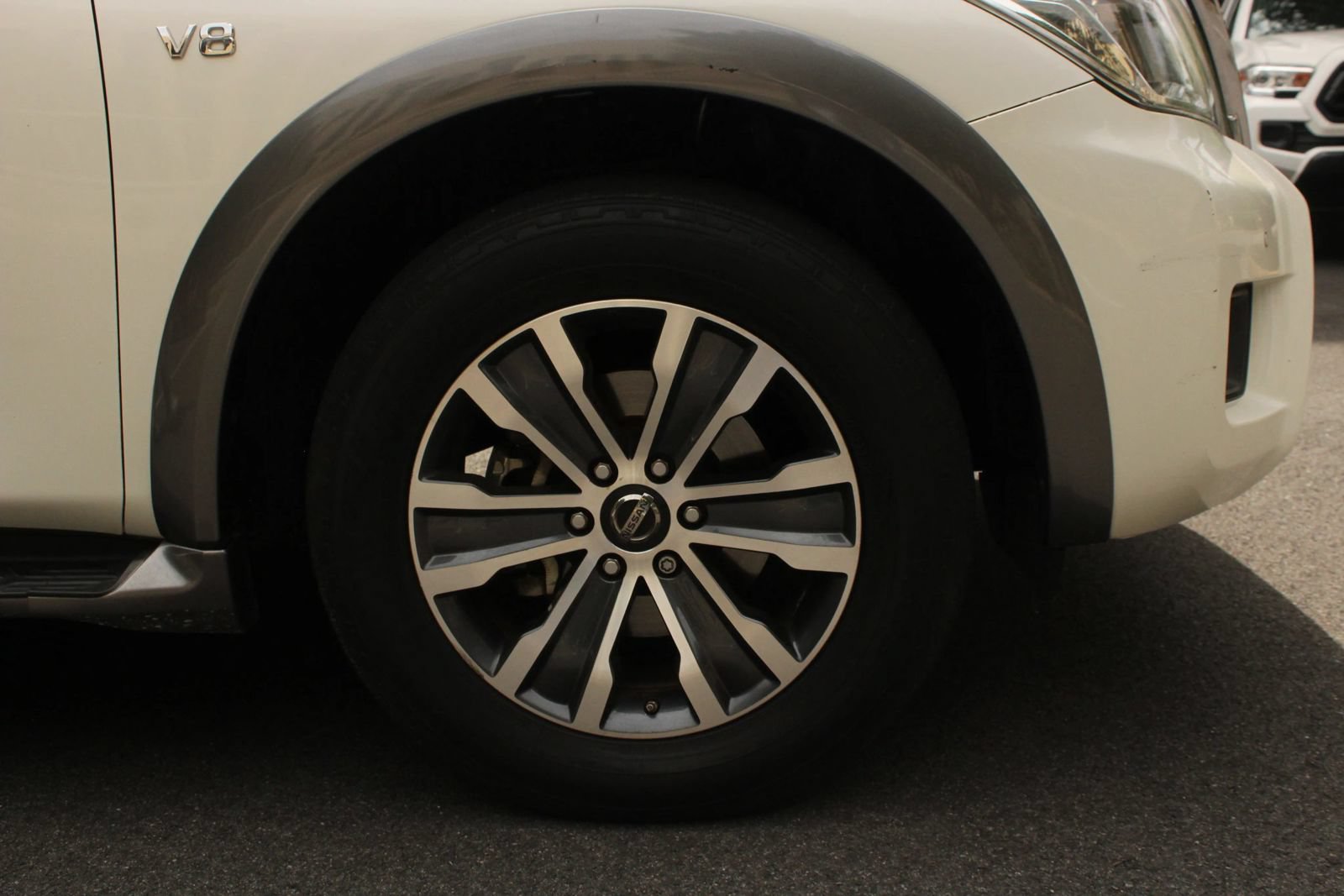 Used 2020 Nissan Armada SL w/ Premium Package RWD image 3