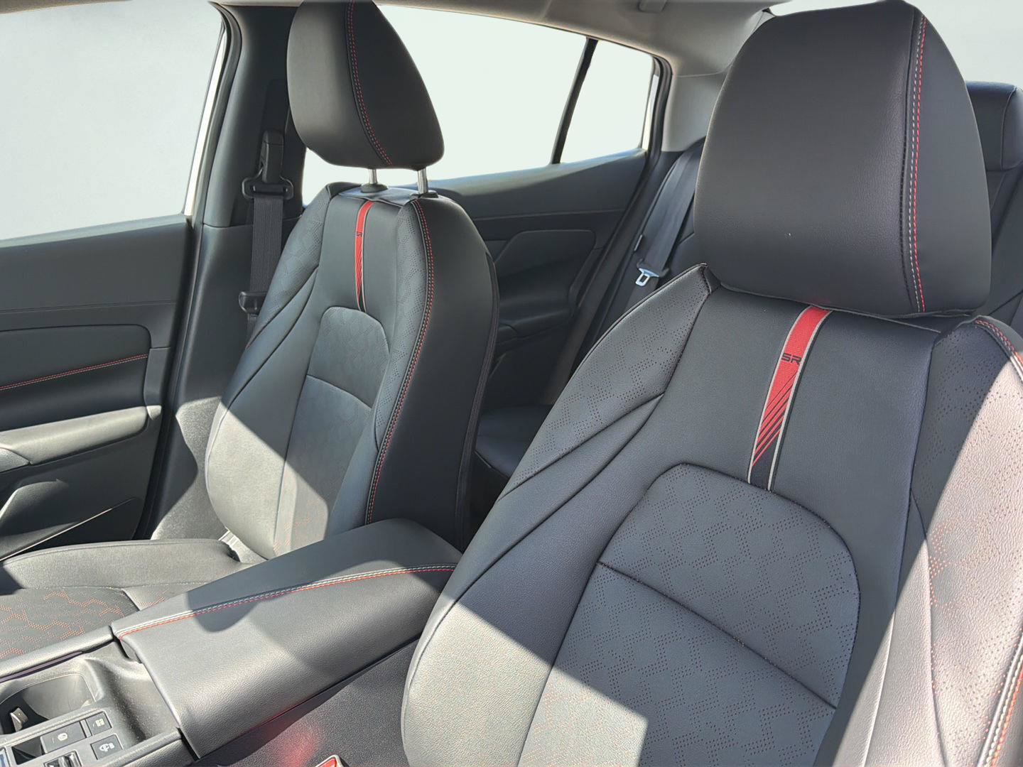 New 2027 Nissan Sentra SR FWD image 12