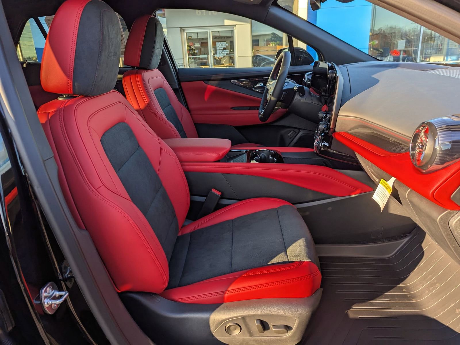 New 2025 Chevrolet Blazer EV RS image 8