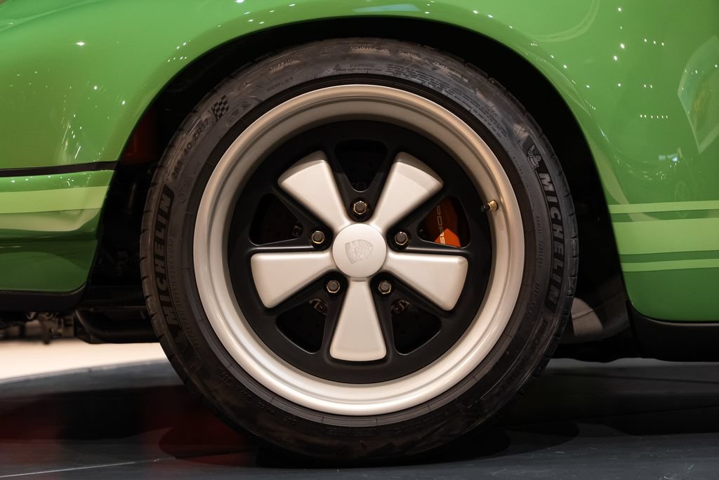 Used 1994 Porsche 911 GT3 RS image 8