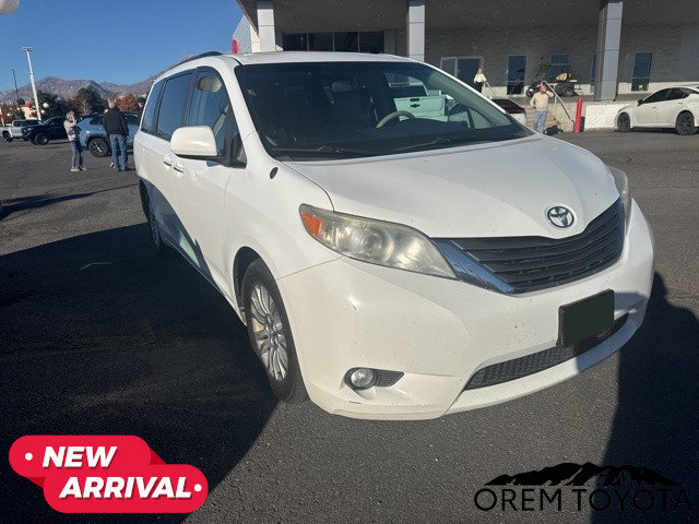Used 2014 Toyota Sienna XLE