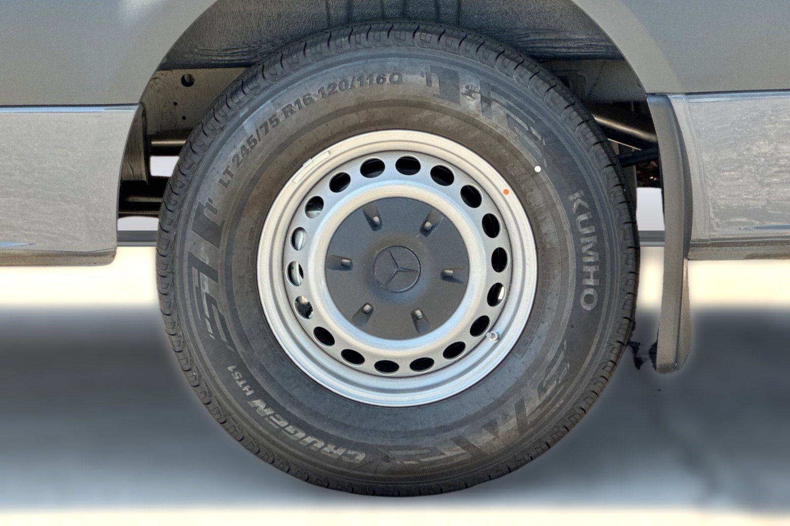 New 2025 Mercedes-Benz Sprinter 2500 image 12