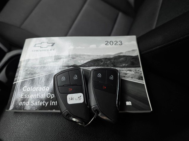 Used 2023 Chevrolet Colorado Trail Boss w/ Technology Package AWD/4WD image 41