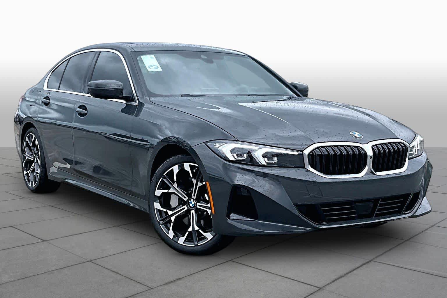 Used 2026 BMW 330i Sedan w/ Convenience Package RWD image 2