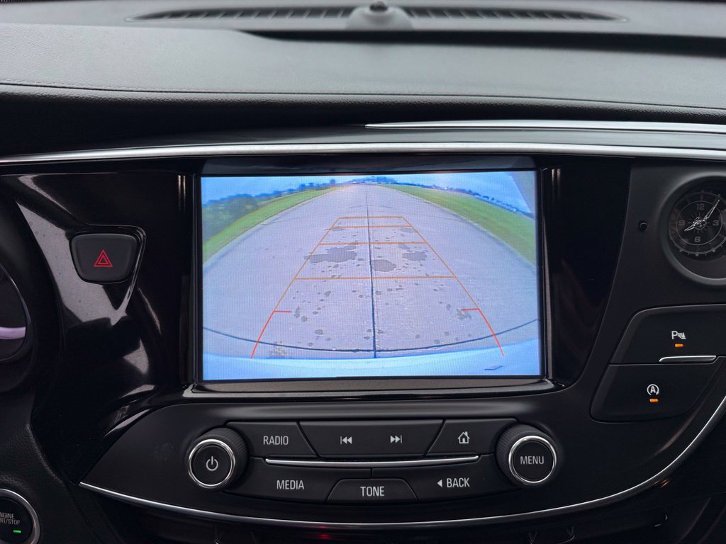 Used 2019 Buick Envision Essence FWD image 42