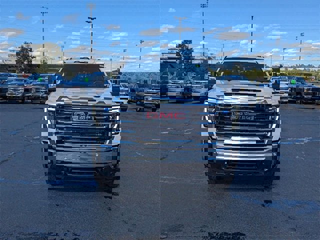 New 2026 GMC Sierra 2500 SLT w/ SLT Premium Package image 8