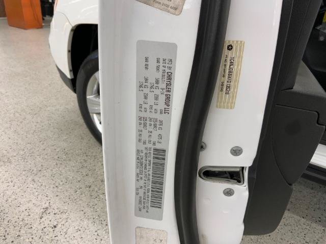 Used 2015 Jeep Compass Sport w/ Power Value Group AWD/4WD image 39