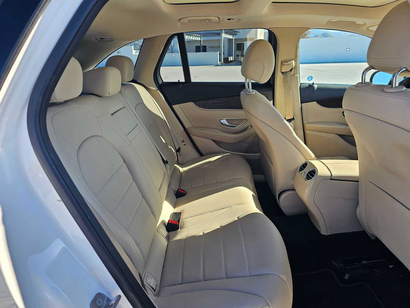 Used 2018 Mercedes-Benz GLC 300 4MATIC image 12