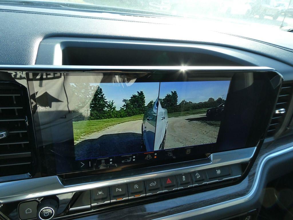 New 2026 Chevrolet Silverado 1500 LTZ w/ LTZ Premium Package AWD/4WD image 31