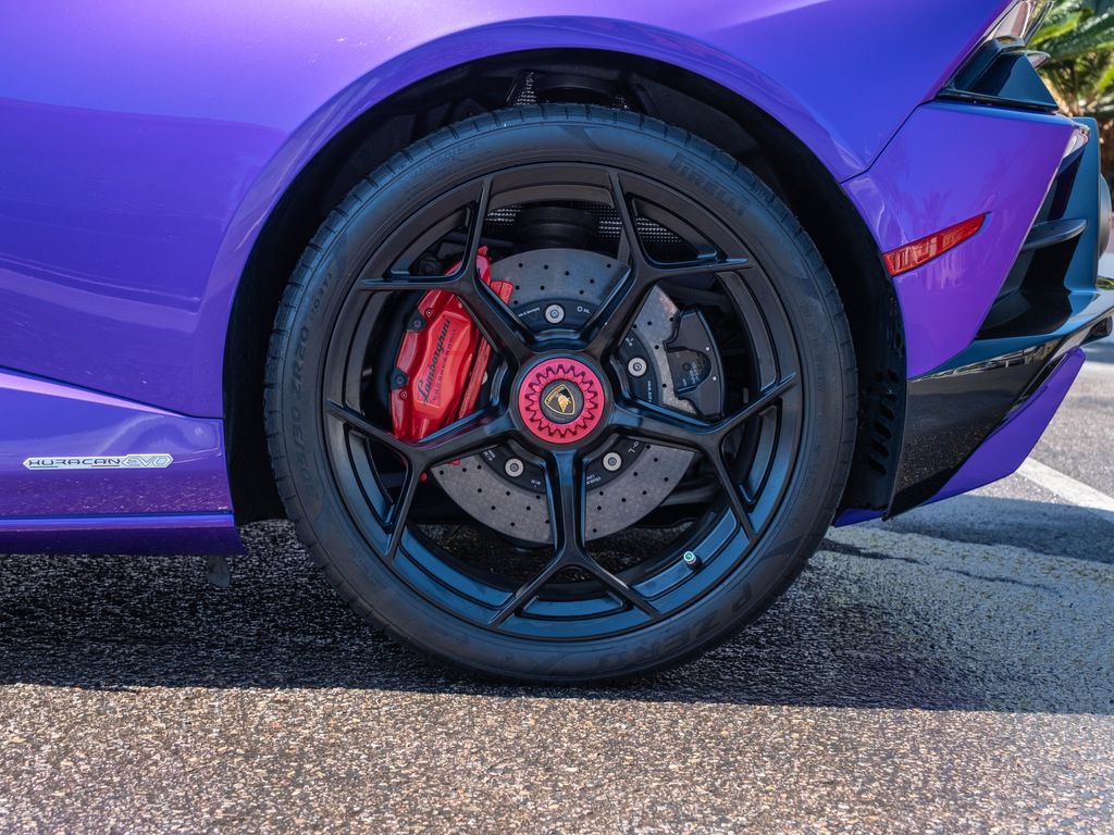 Used 2024 Lamborghini Huracan EVO AWD/4WD image 22