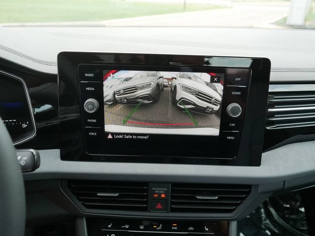 New 2026 Volkswagen Jetta SE FWD image 10
