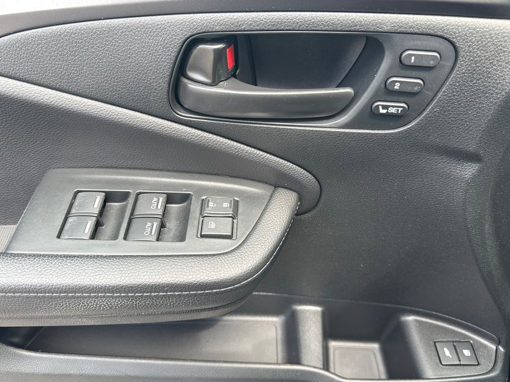 Certified 2023 Honda Passport EX-L image 22