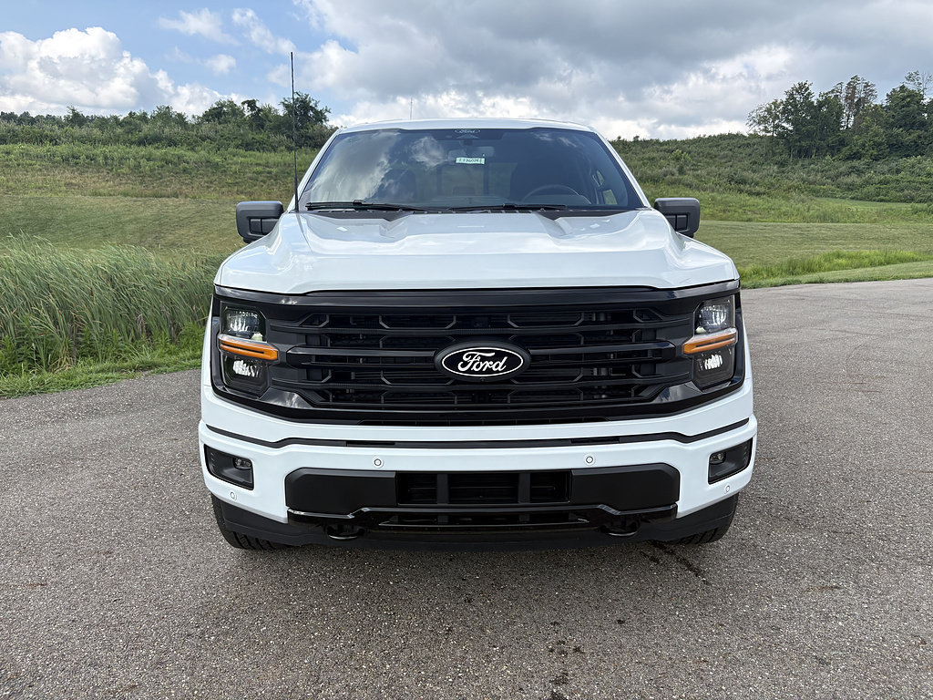 New 2026 Ford F150 XLT w/ Equipment Group 302A MID AWD/4WD image 8