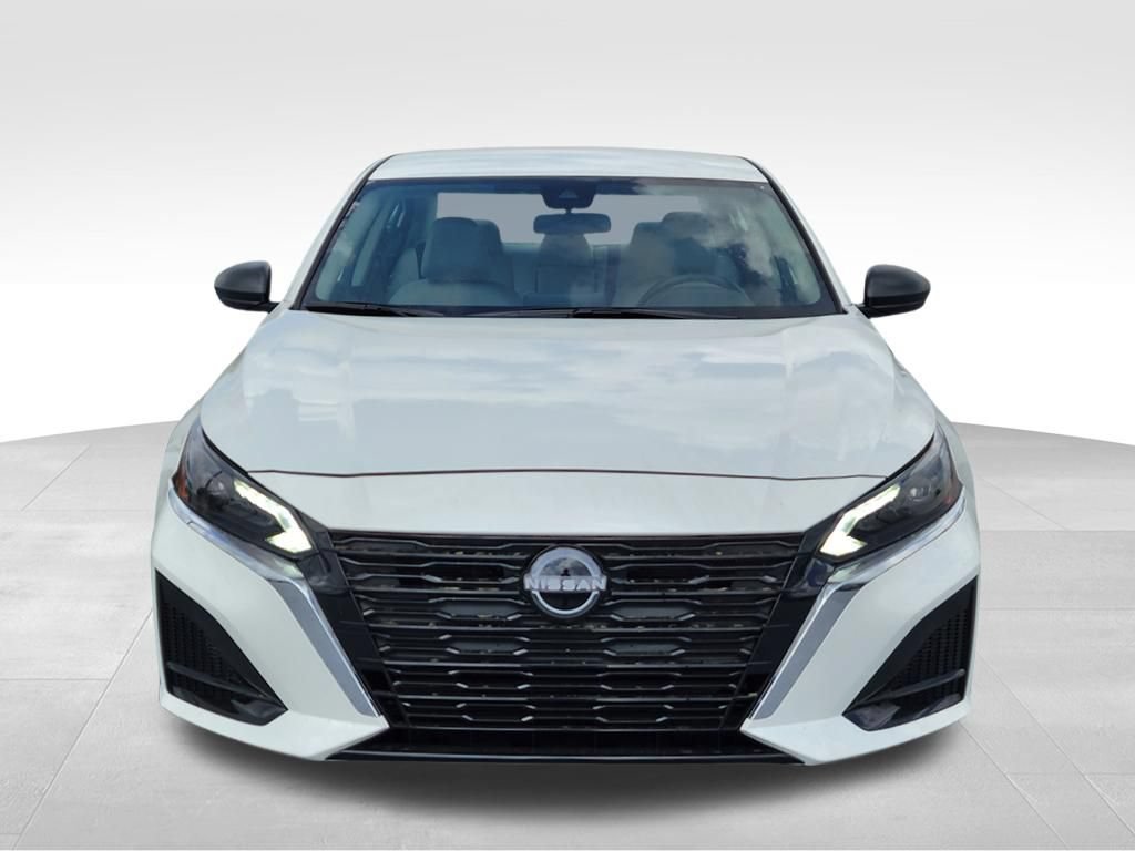 New 2026 Nissan Altima 2.5 SV FWD image 9
