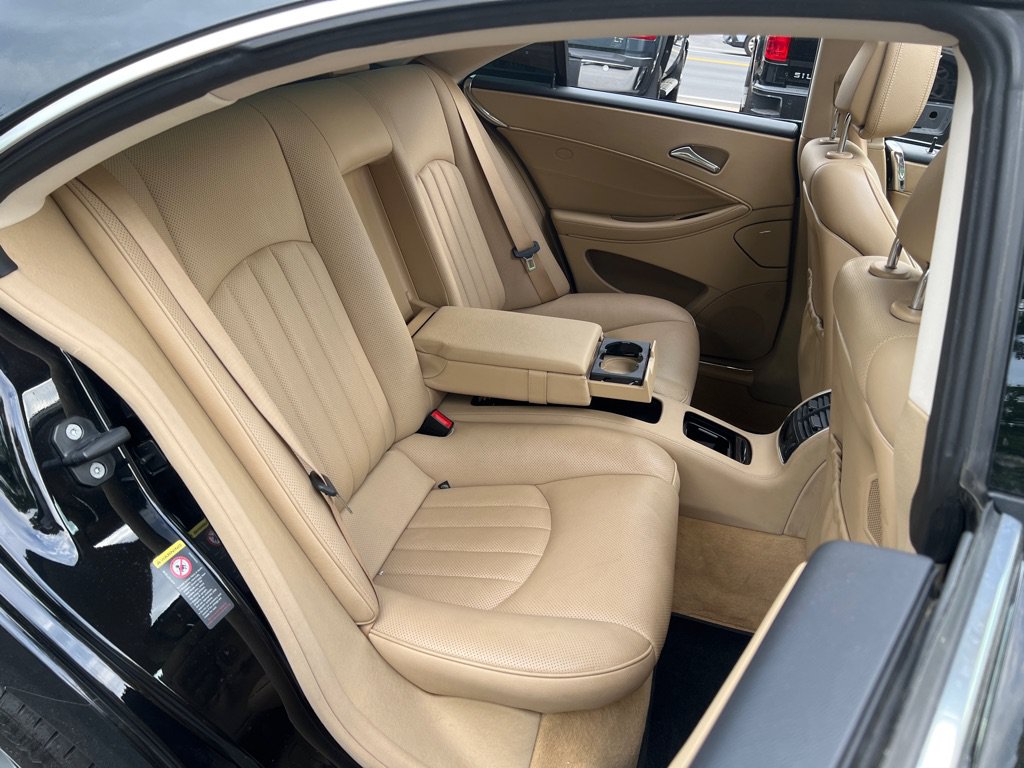 Used 2011 Mercedes-Benz CLS 550 image 15