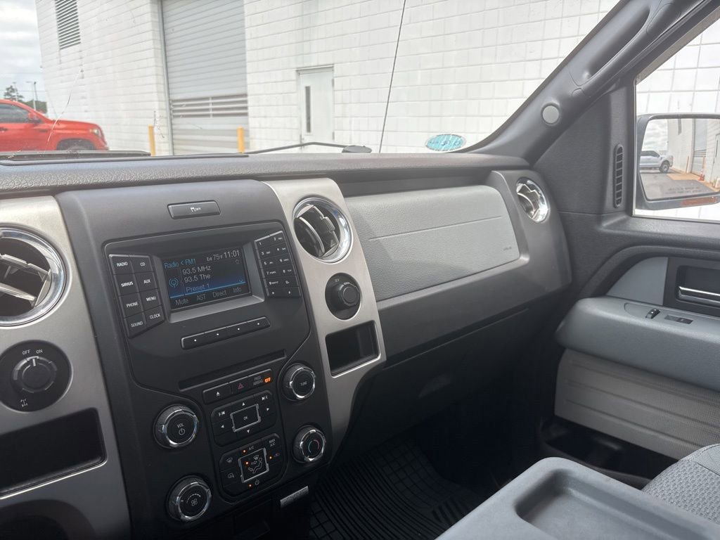 Used 2014 Ford F150 XLT w/ XLT Chrome Package RWD image 16