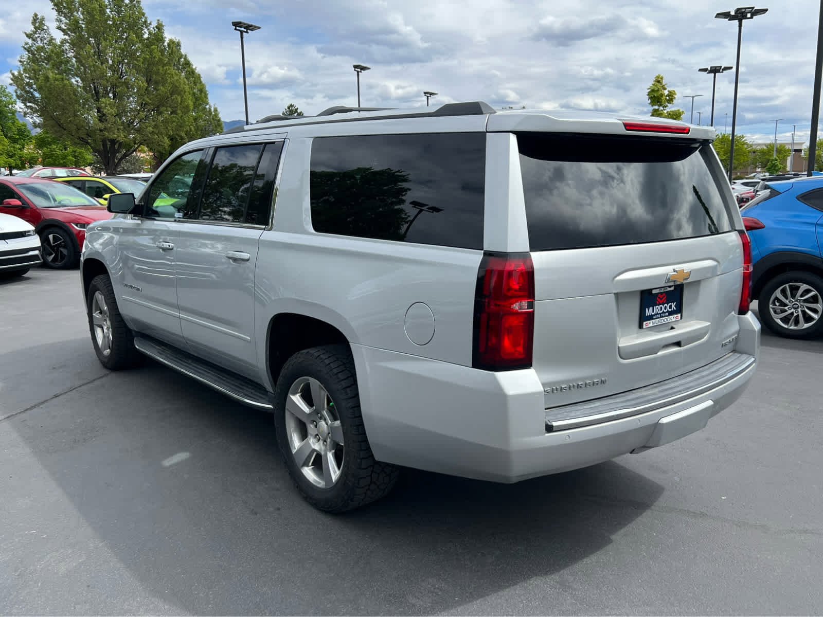 Used 2020 Chevrolet Suburban Premier image 11