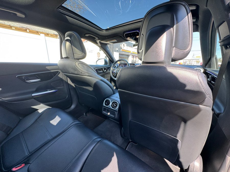Used 2022 Mercedes-Benz C 300 4MATIC Sedan image 36