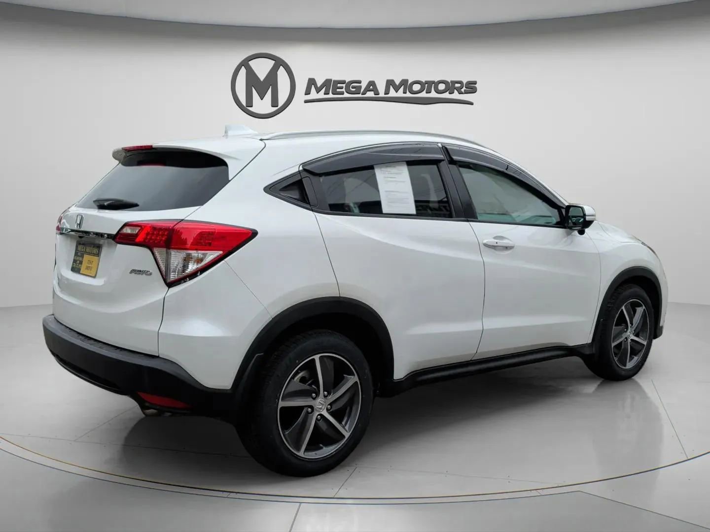 Used 2022 Honda HR-V EX image 5