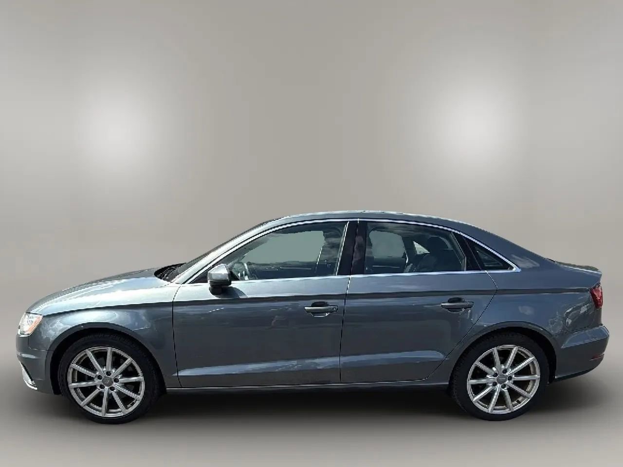 Used 2015 Audi A3 2.0T Premium Plus image 2