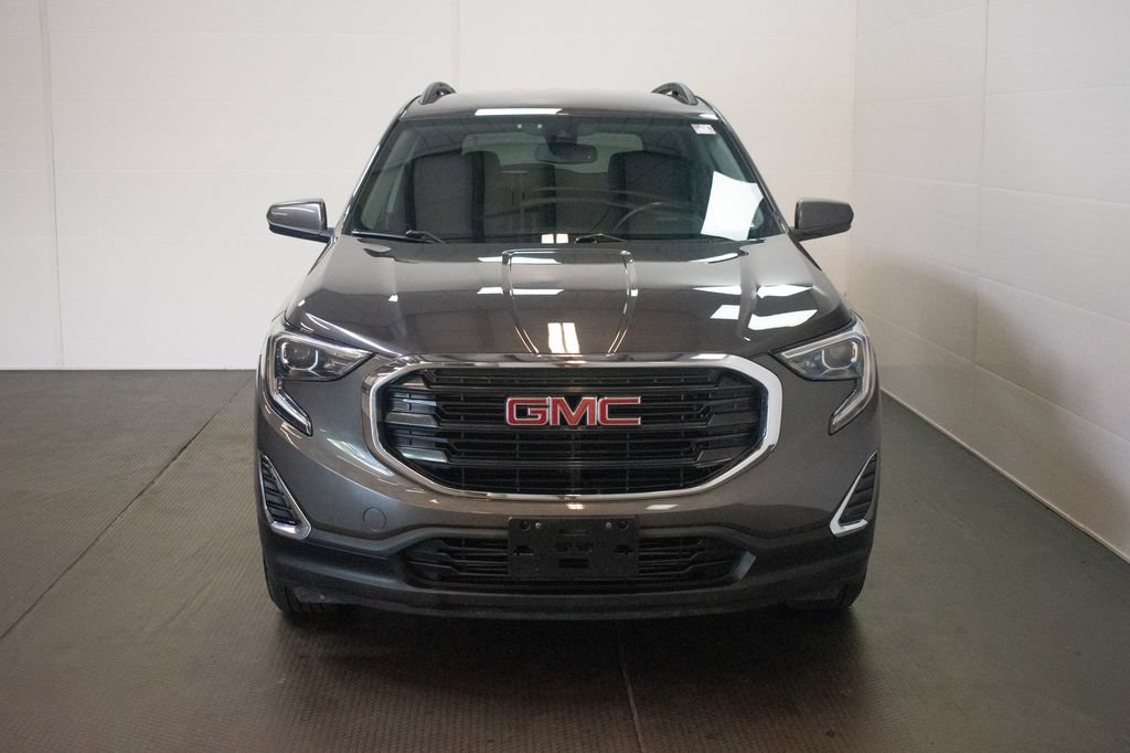 Used 2020 GMC Terrain SLE w/ Driver Convenience Package AWD/4WD image 2