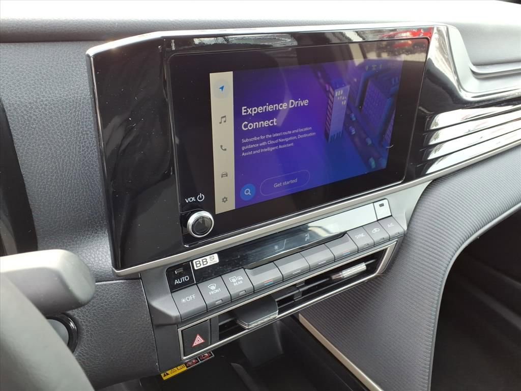 Certified 2025 Toyota Camry SE image 21