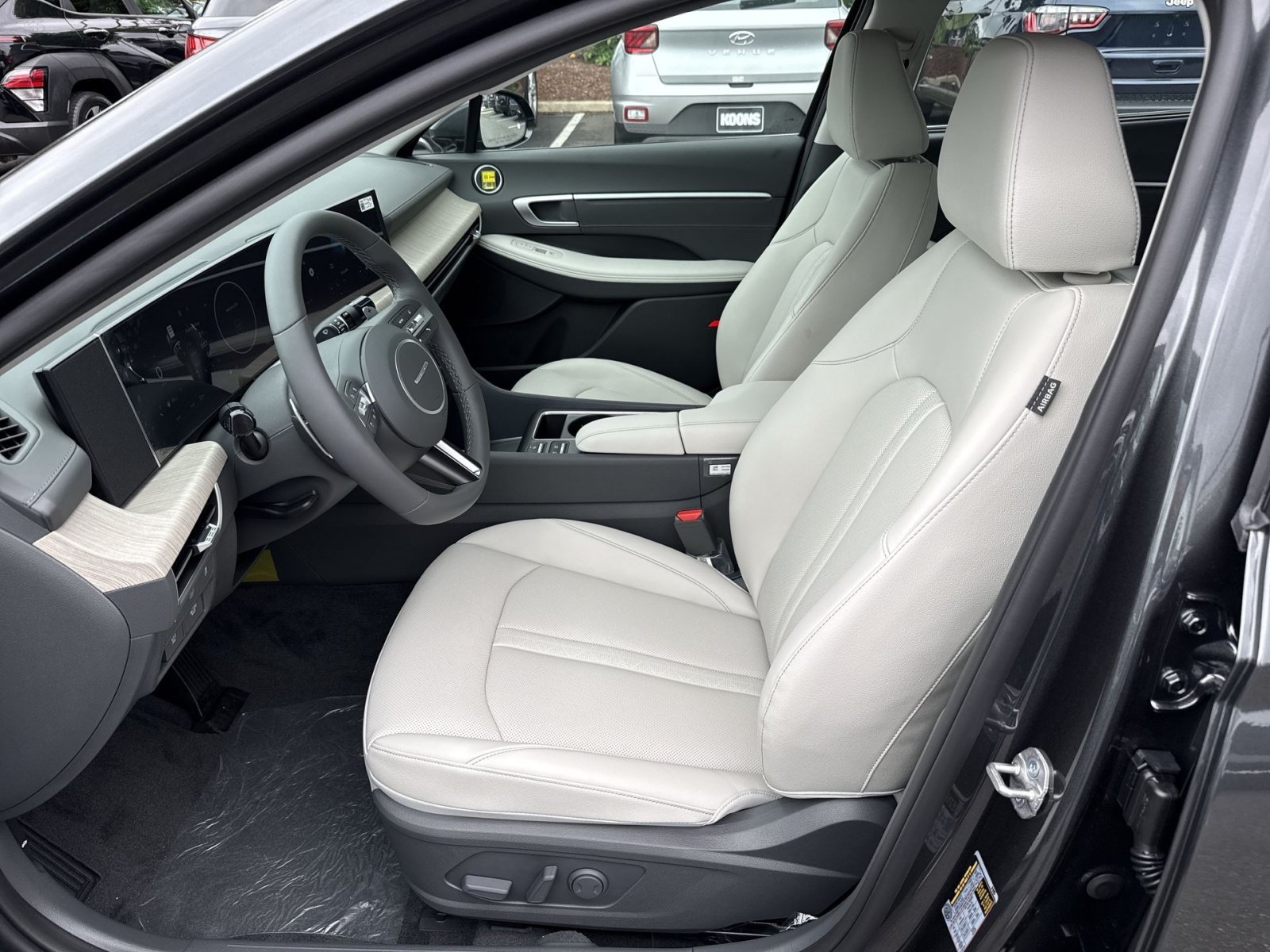 New 2026 Hyundai Sonata Limited FWD image 13