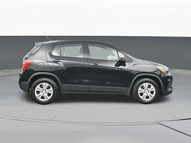 Used 2017 Chevrolet Trax LS FWD image 16