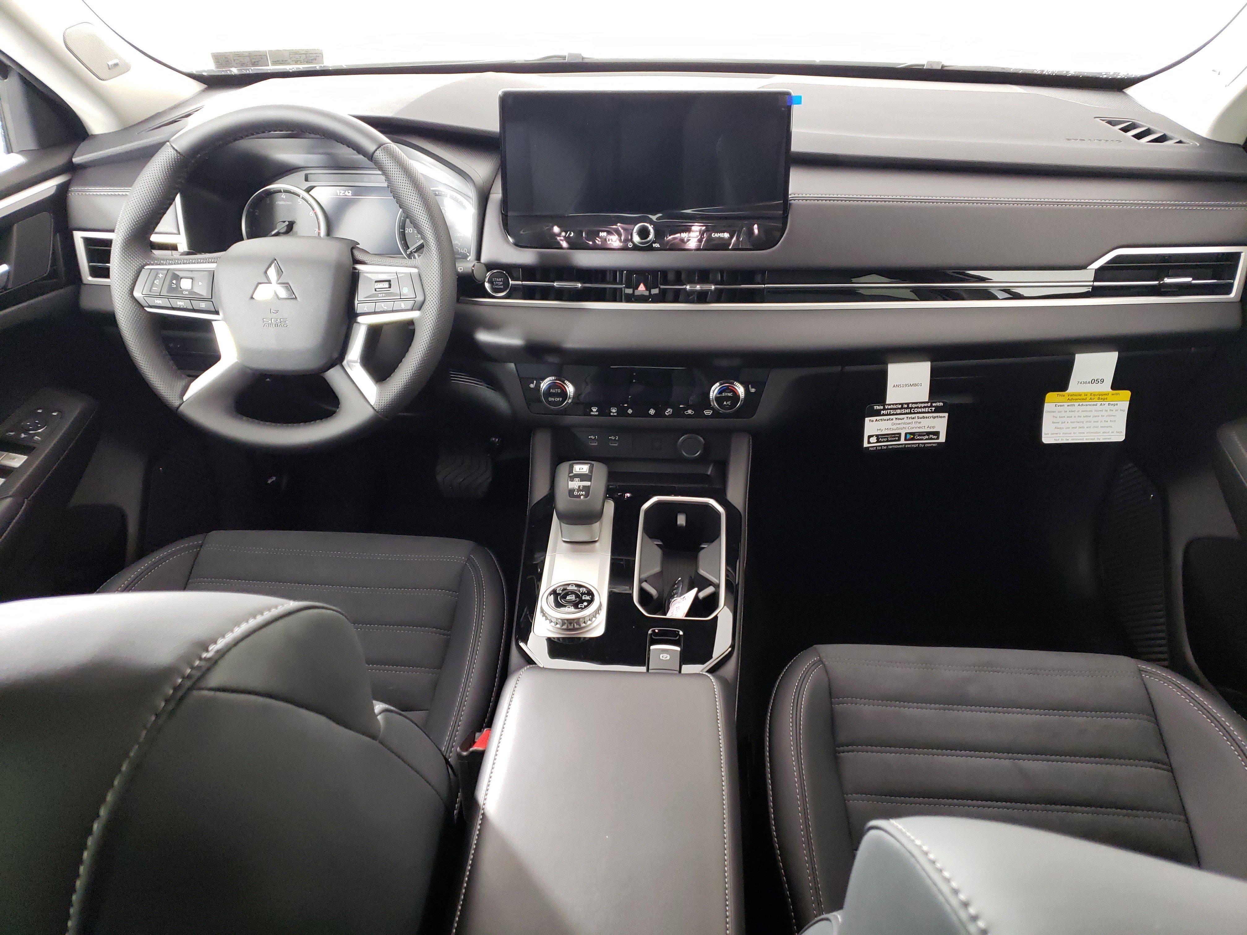 New 2025 Mitsubishi Outlander Trail Edition image 16