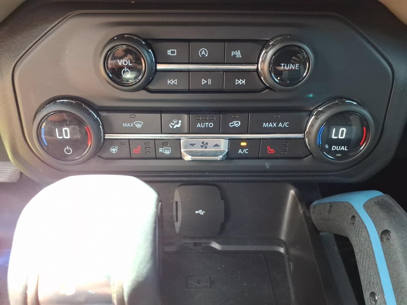 Used 2023 Ford Bronco Wildtrak AWD/4WD image 27