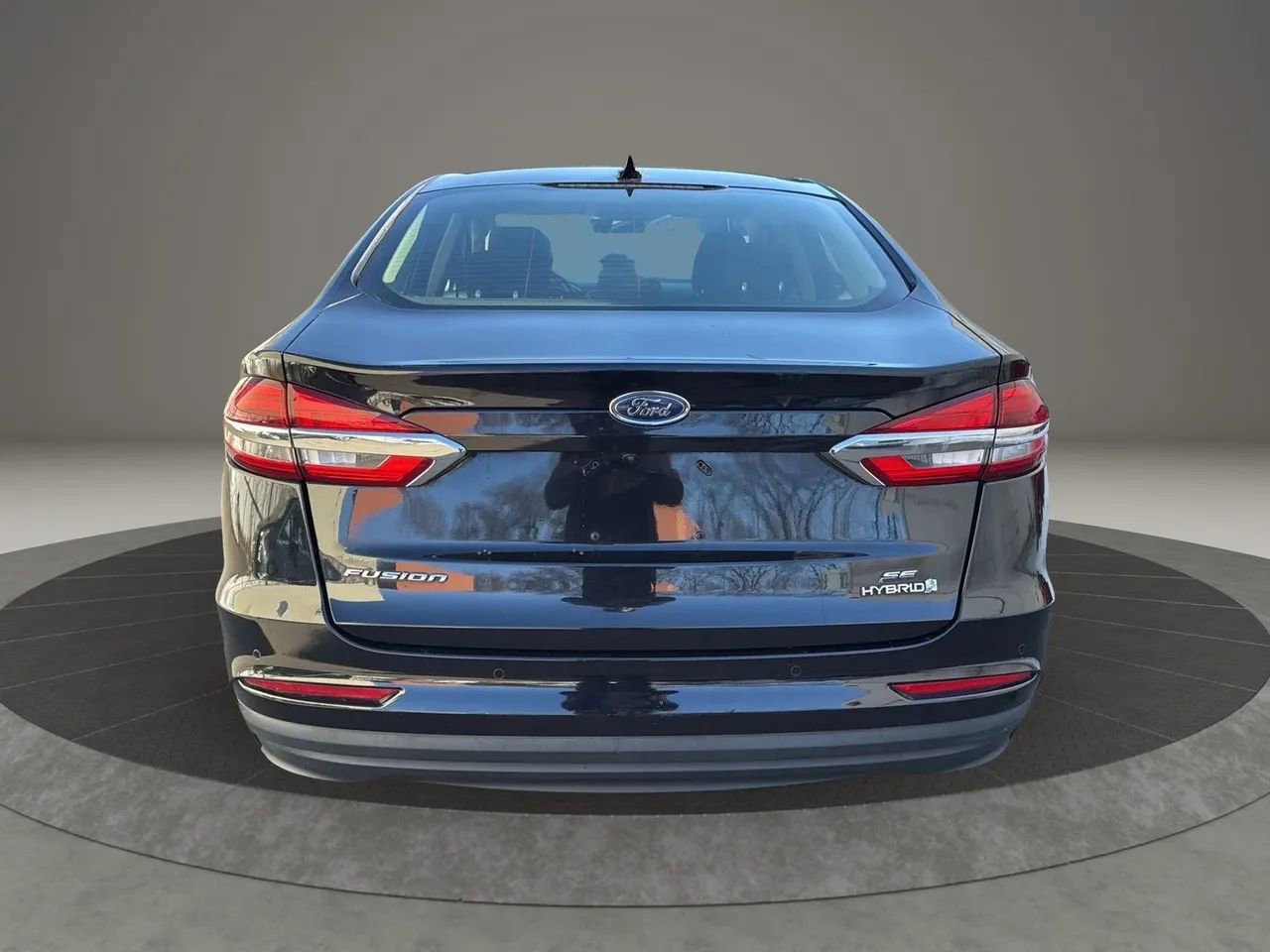 Used 2019 Ford Fusion SE image 6