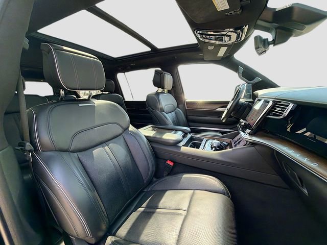 Used 2022 Jeep Grand Wagoneer Series II image 30