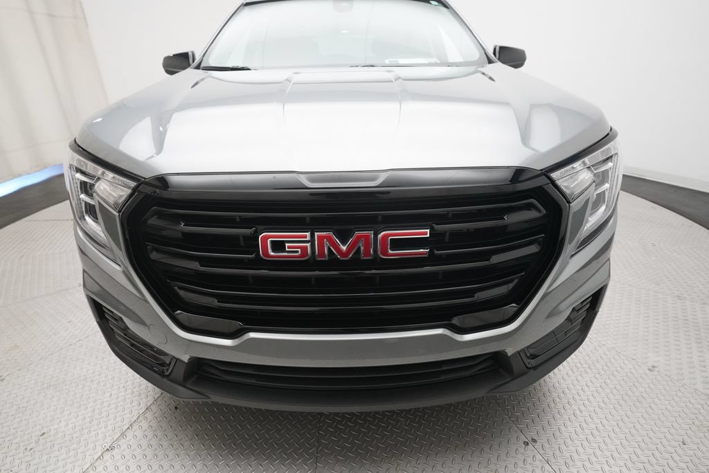 Used 2024 GMC Terrain SLE w/ Driver Convenience Package AWD/4WD image 21