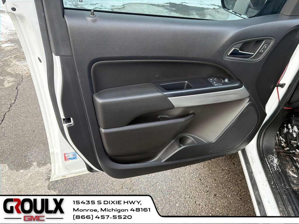 Used 2021 Chevrolet Colorado LT w/ Fleet Safety Package image 11