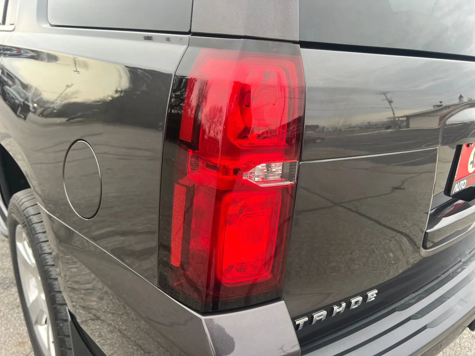 Used 2018 Chevrolet Tahoe LT image 36