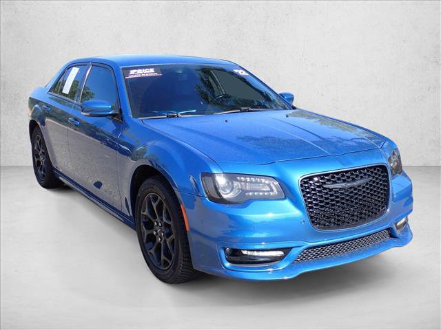 Used 2022 Chrysler 300 Touring L w/ Comfort Group AWD/4WD image 6