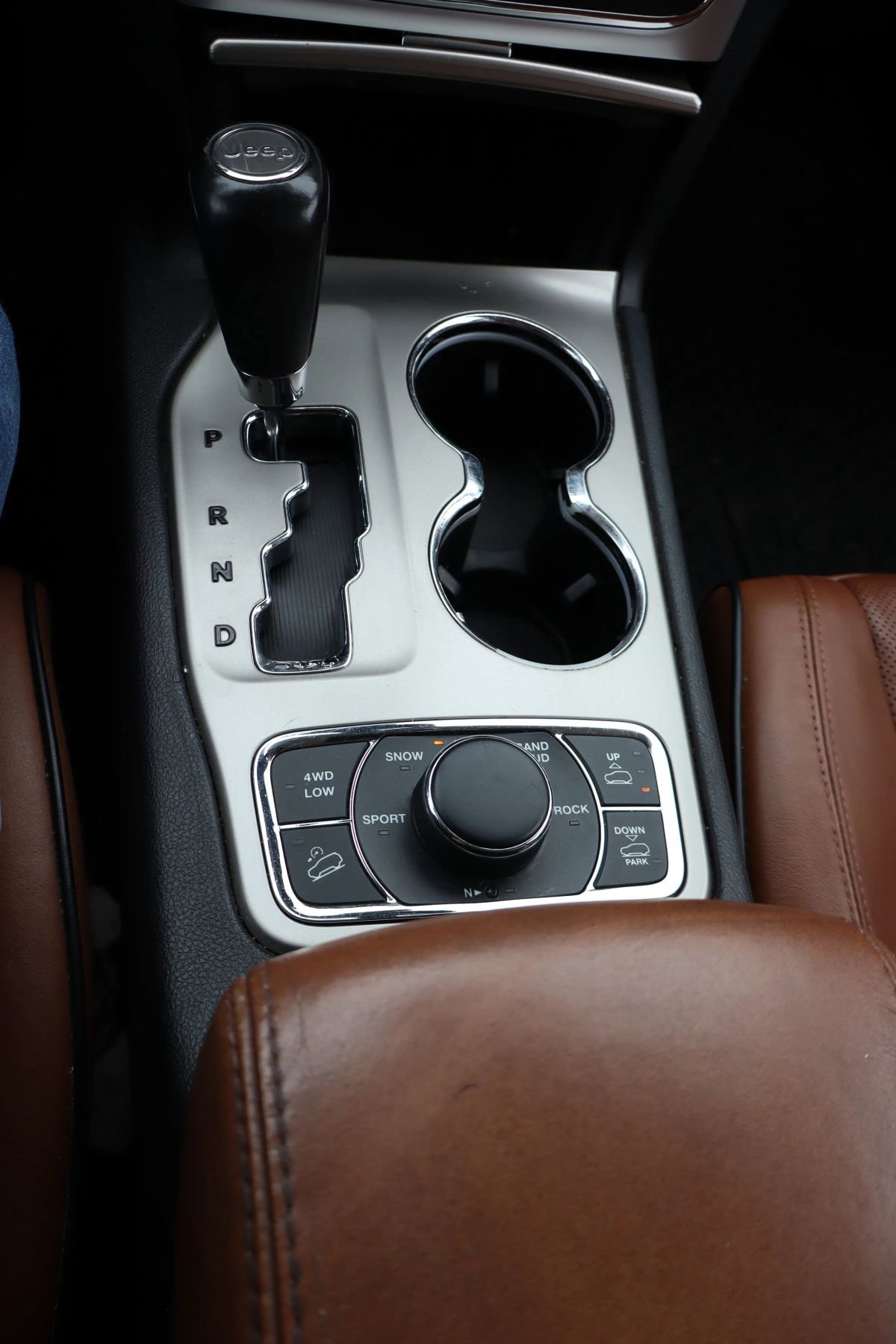 Used 2012 Jeep Grand Cherokee Overland image 27