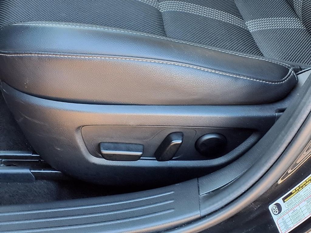 Used 2024 MAZDA CX-50 AWD 2.5 S w/ Preferred Package image 21