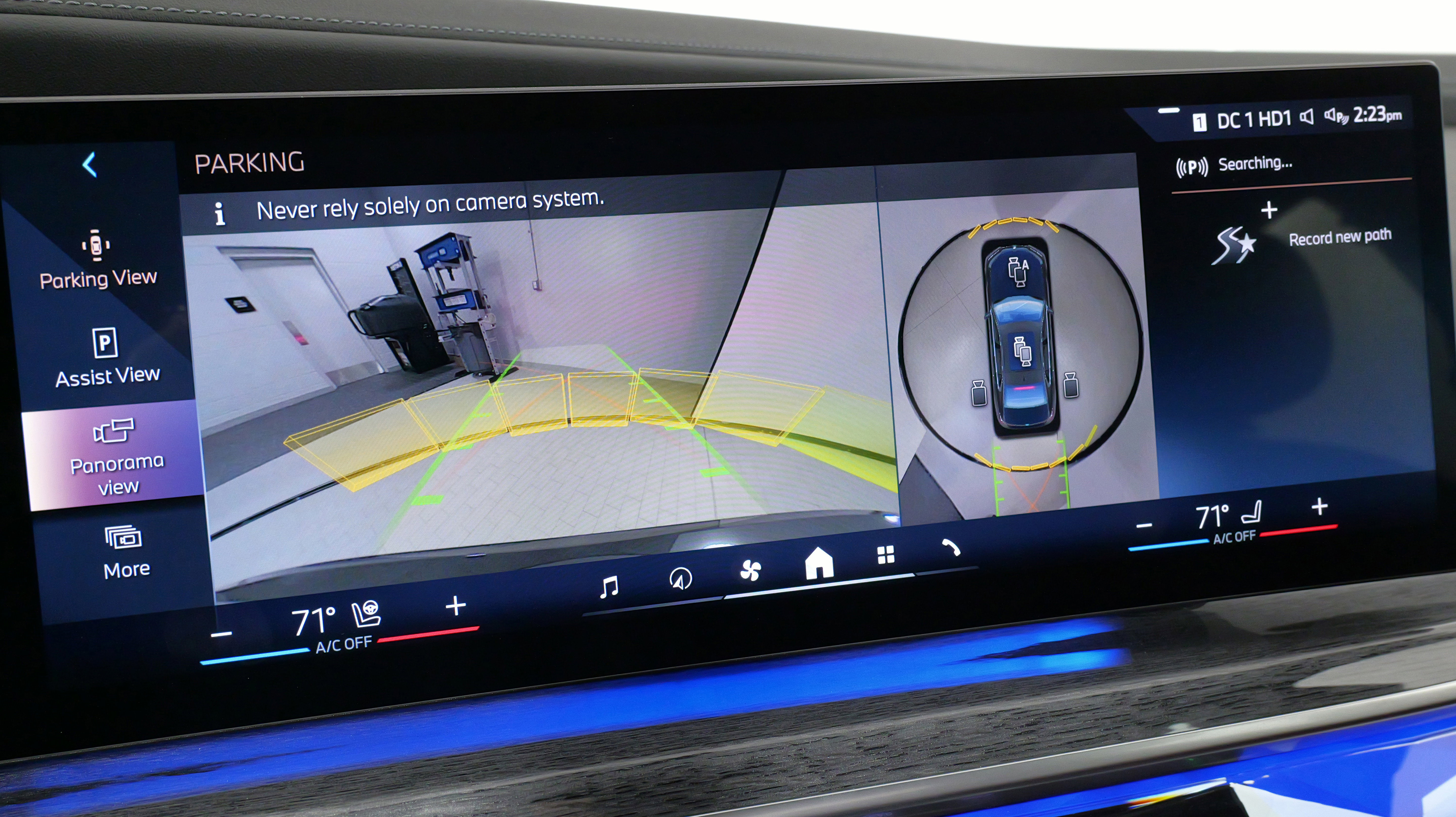 Used 2024 BMW i7 xDrive60 w/ Executive Package image 60