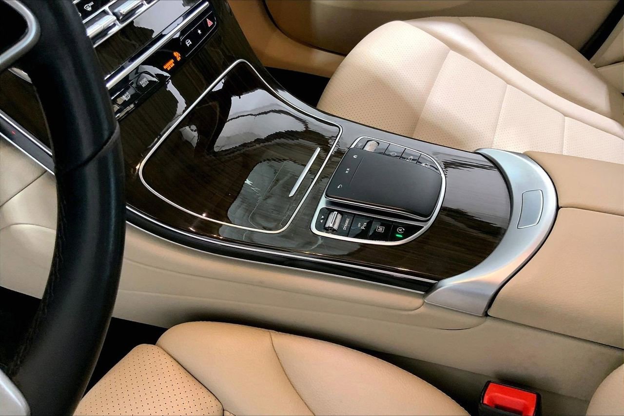 Used 2022 Mercedes-Benz GLC 300 image 17