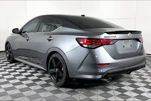 Used 2023 Nissan Sentra SR w/ Midnight Edition Package FWD image 2
