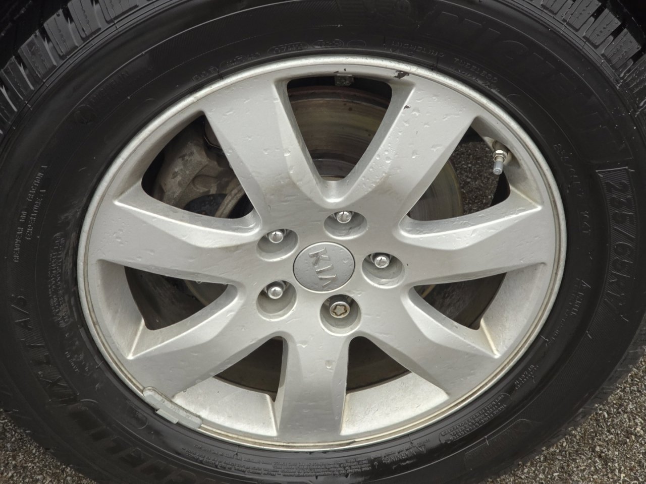 Used 2013 Kia Sorento LX w/ Convenience Pkg image 8