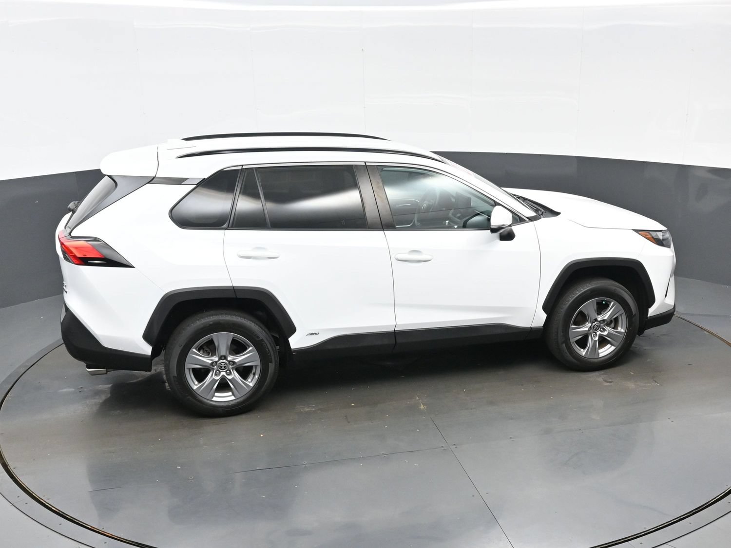 Used 2022 Toyota RAV4 XLE AWD/4WD image 41