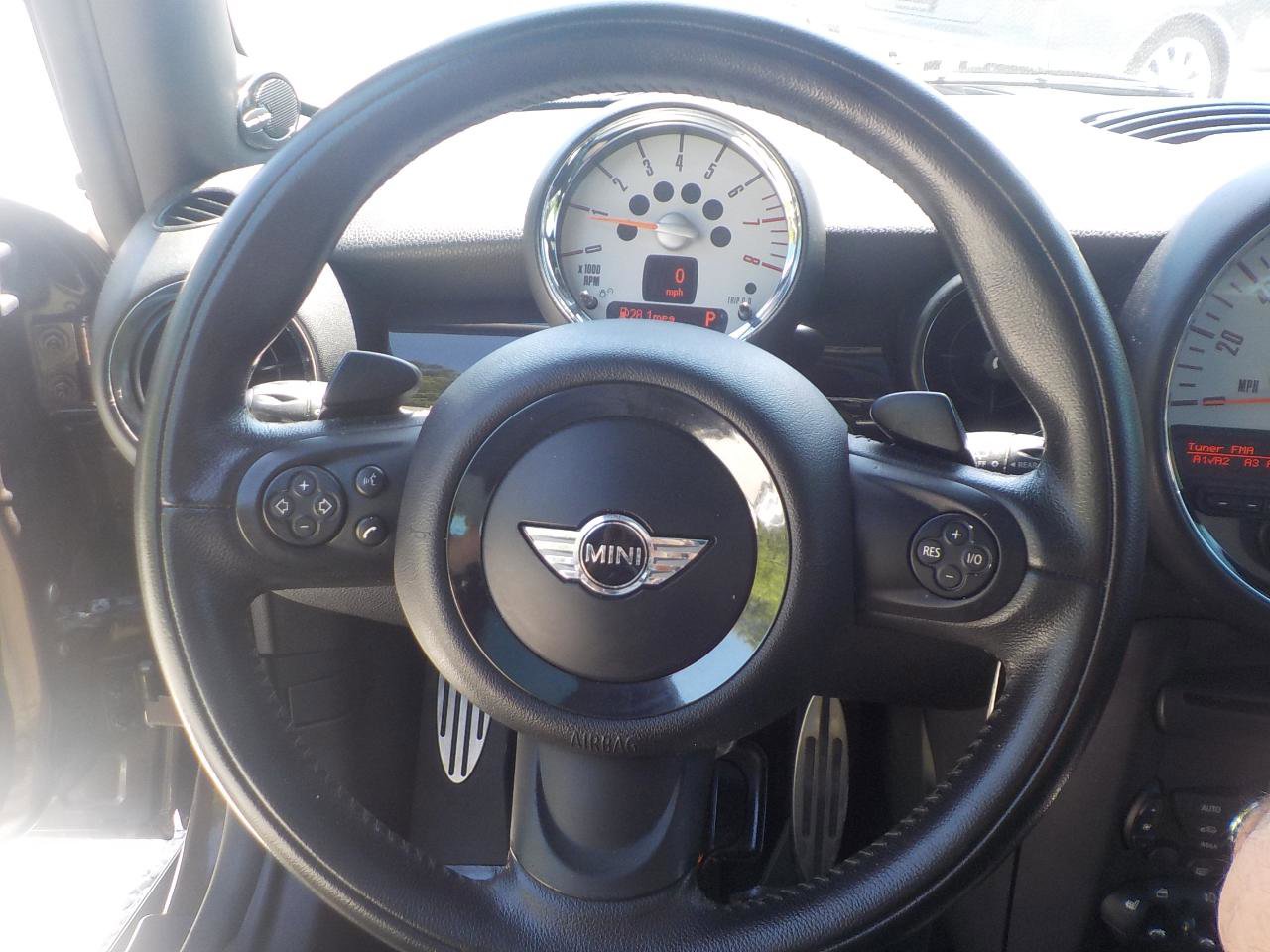 Used 2011 MINI Cooper S FWD image 11