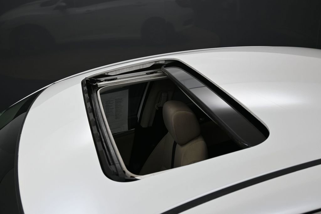 Used 2018 Honda Civic EX image 9