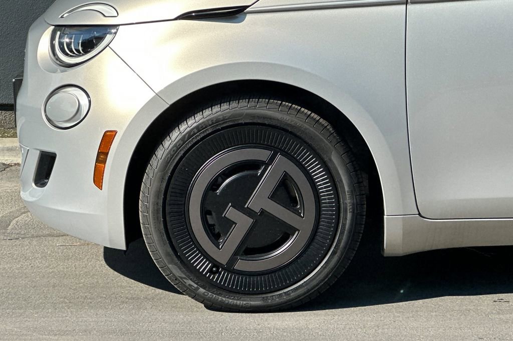New 2025 FIAT 500 e image 23