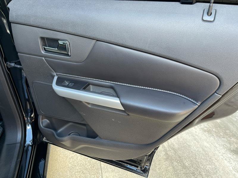 Used 2013 Ford Edge Sport w/ Driver Entry Pkg AWD/4WD image 38