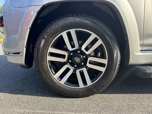 Used 2023 Toyota 4Runner Limited RWD image 11