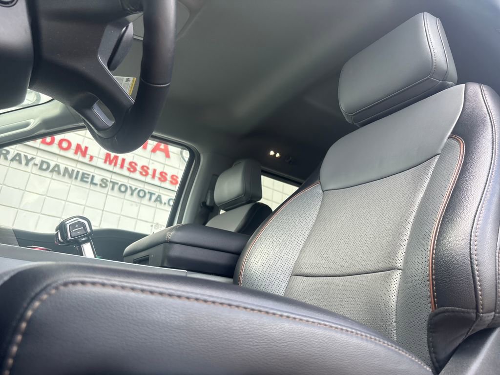 Used 2024 Ford F150 Lariat w/ FX4 Off-Road Package AWD/4WD image 11